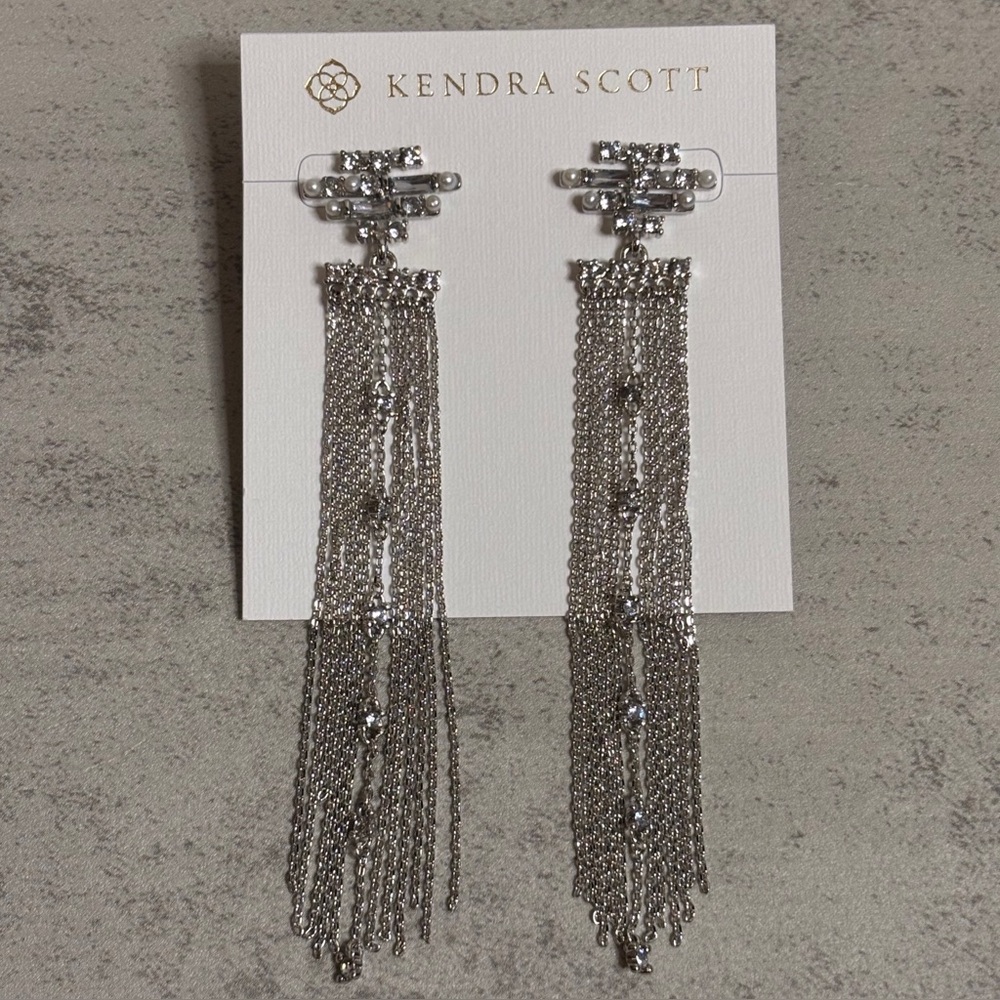 Kendra Scott Madelyn Tassel Statement Earrings in Silver